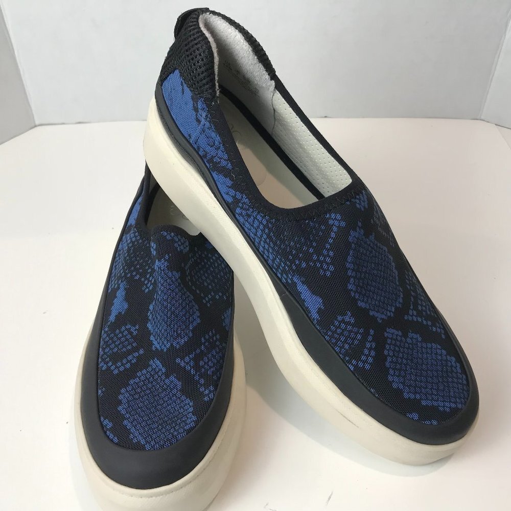 FRANCO SARTO Reptile print canvas slip one US 10